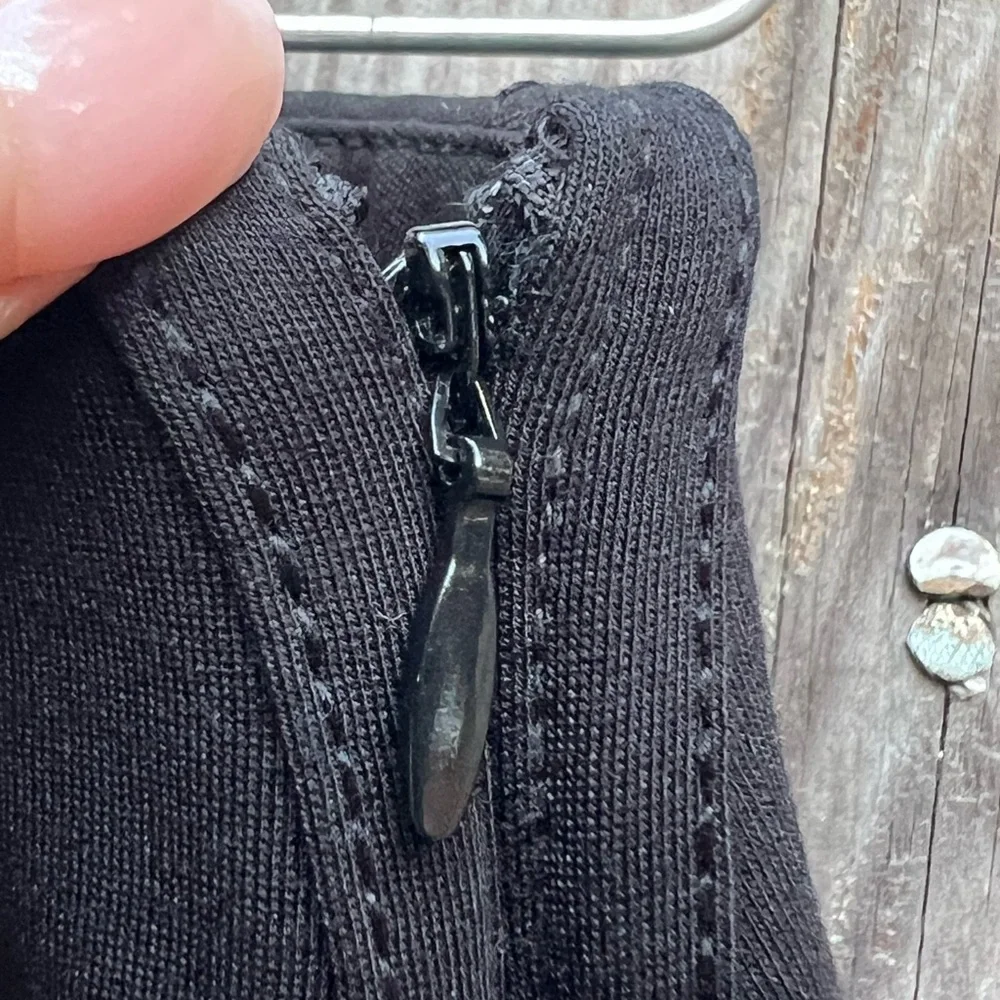 NWT White House Black Market Slimming Pencil Skirt size 8 - Picture 6 of 12